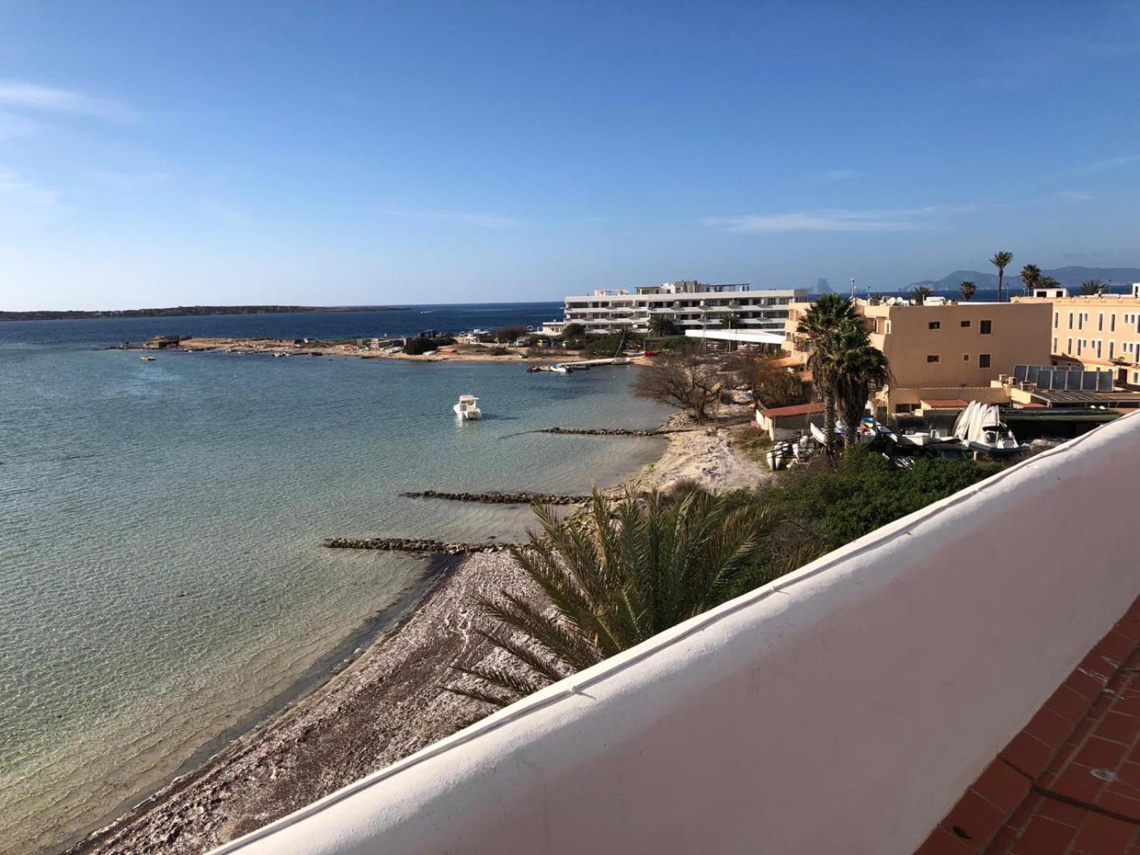 Apartamentos Sabina Playa La Savina  Exterior photo